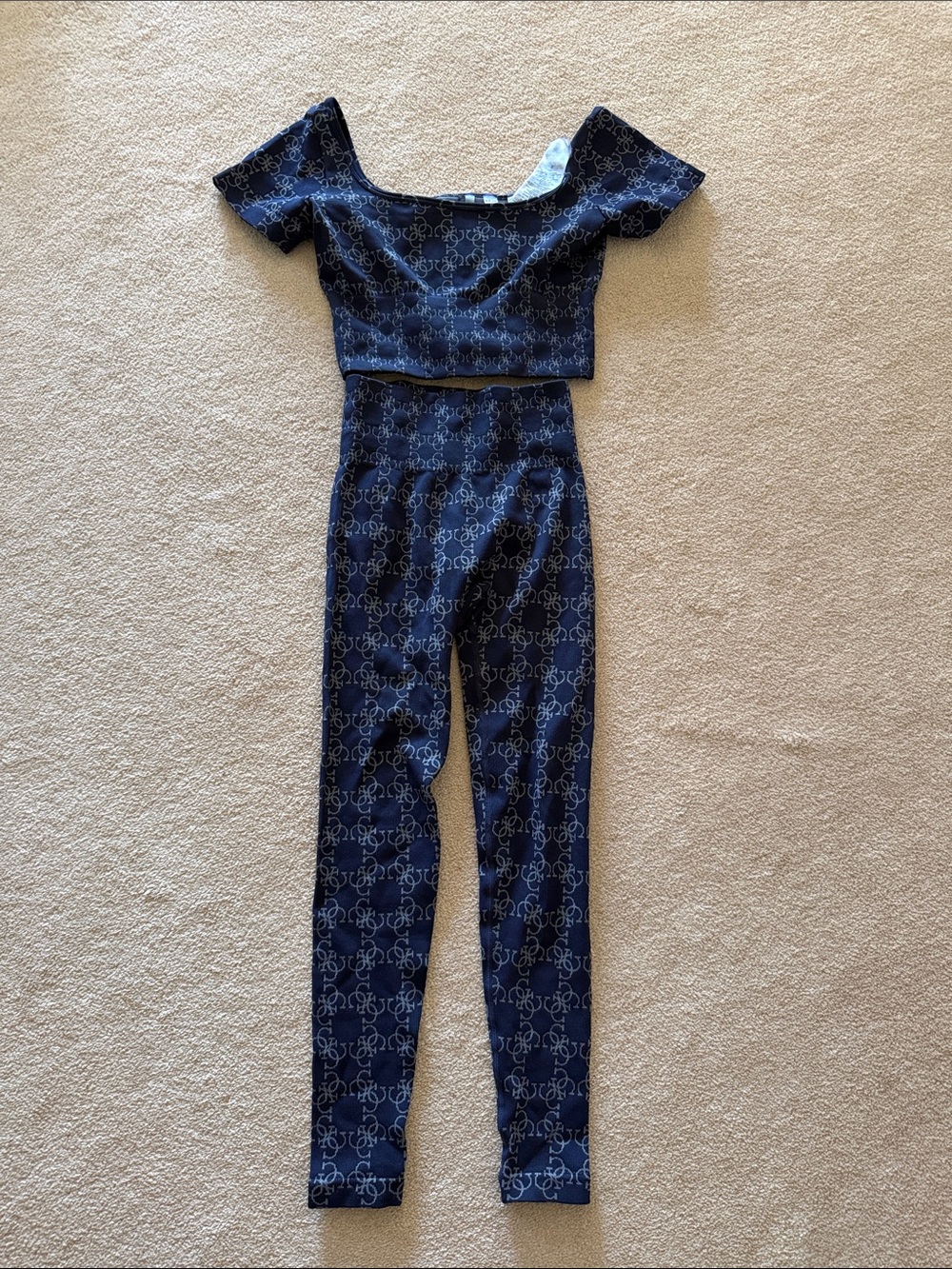 Guess Two piece outfit